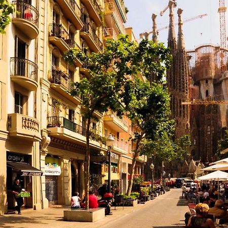 Апартаменти Gaudi Sagrada Familia Барселона Екстер'єр фото